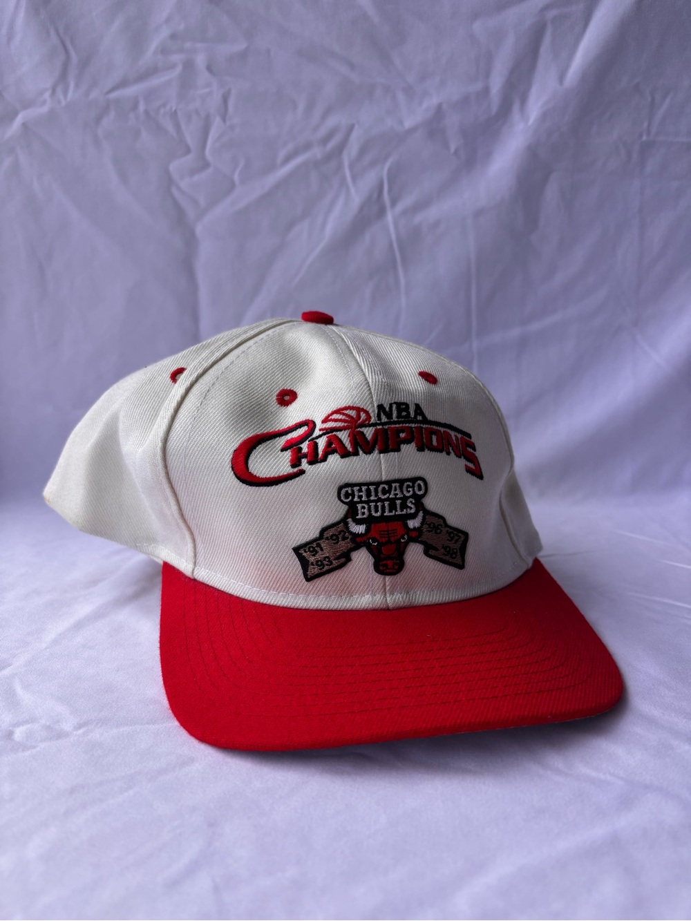 1990s Chicago Bulls NBA Champions White and Red Snapback Hat